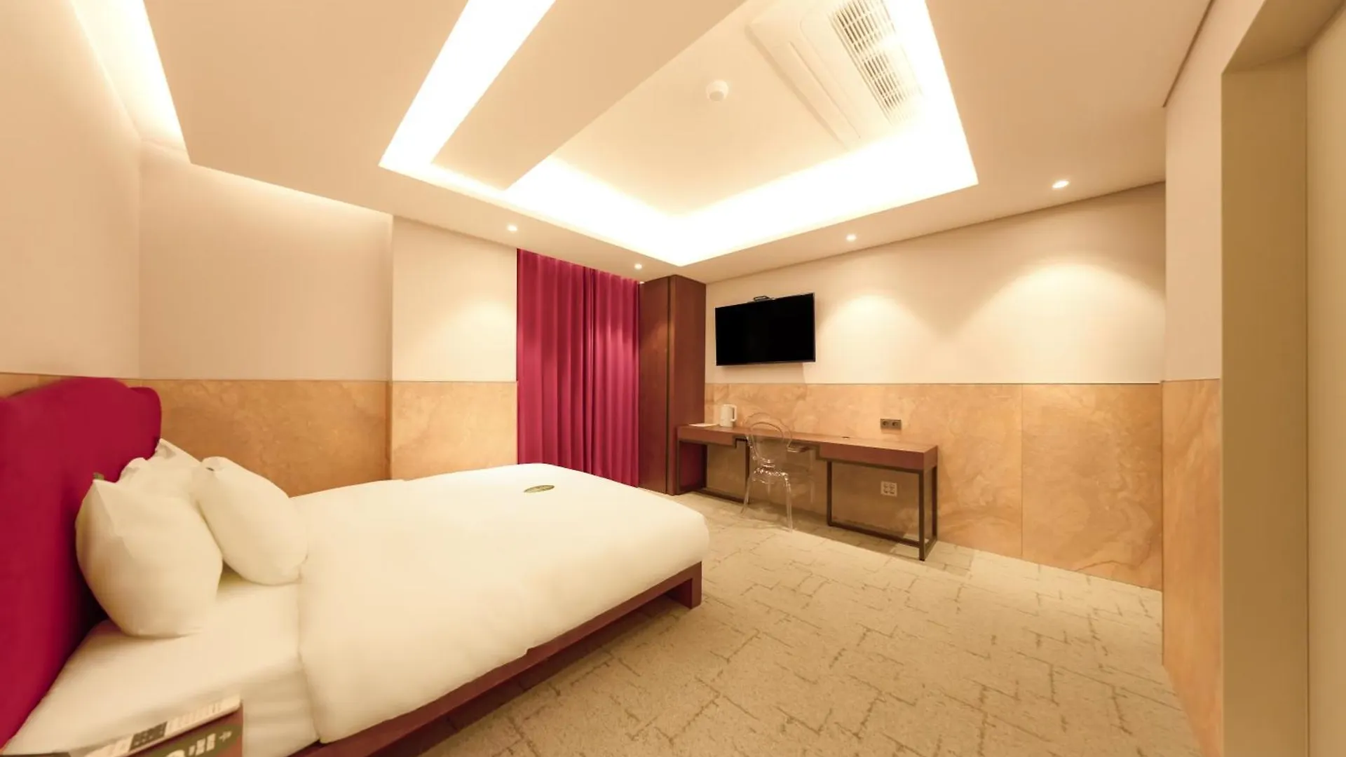 Capace Hotel Gangnam Seoul 3*,